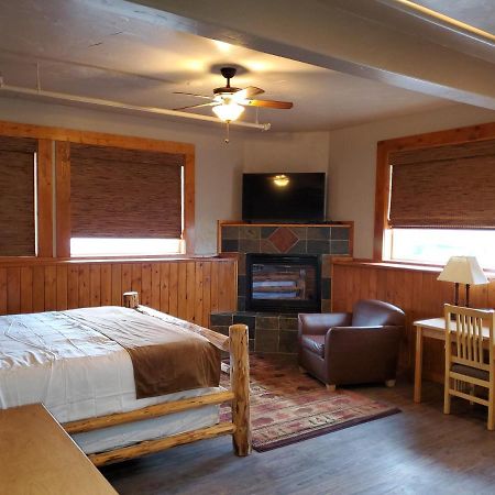 Buffalo Lodge Of Bigfork Extérieur photo