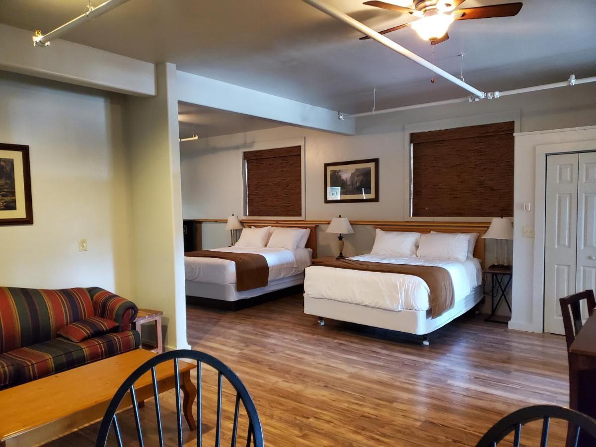 Buffalo Lodge Of Bigfork Extérieur photo