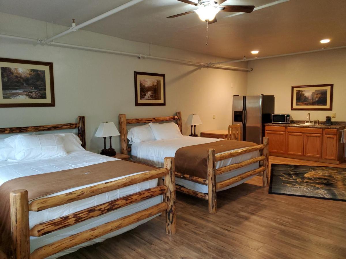 Buffalo Lodge Of Bigfork Extérieur photo