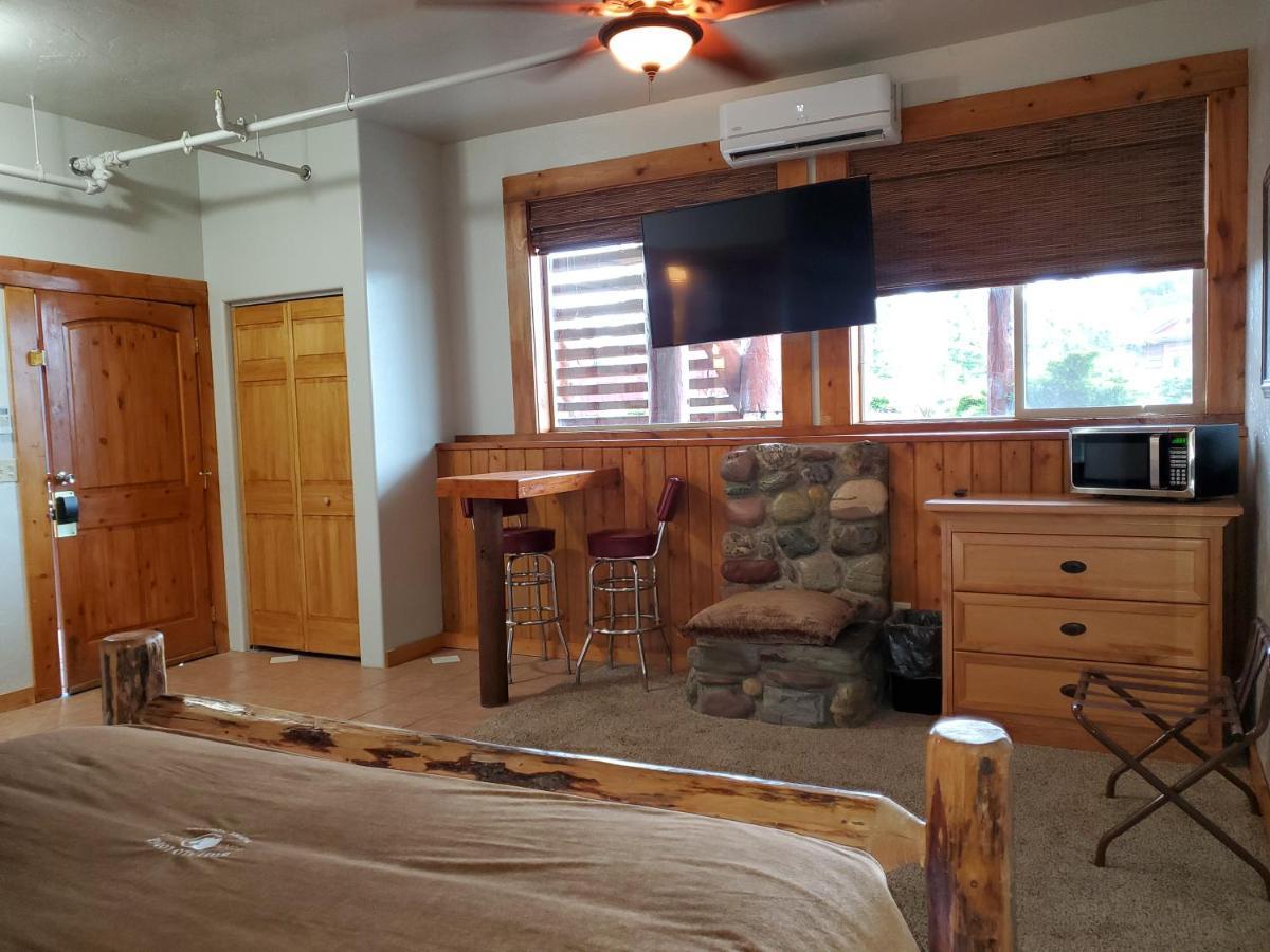 Buffalo Lodge Of Bigfork Extérieur photo