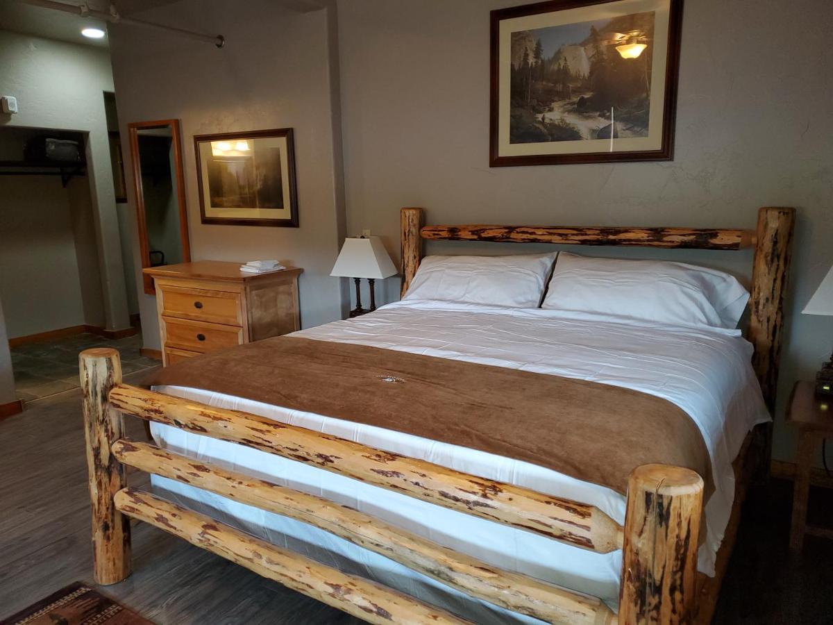 Buffalo Lodge Of Bigfork Extérieur photo